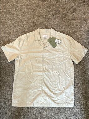 Goodfellow & Co Men’s Light Cream Short-Sleeve Button-Down Shirt